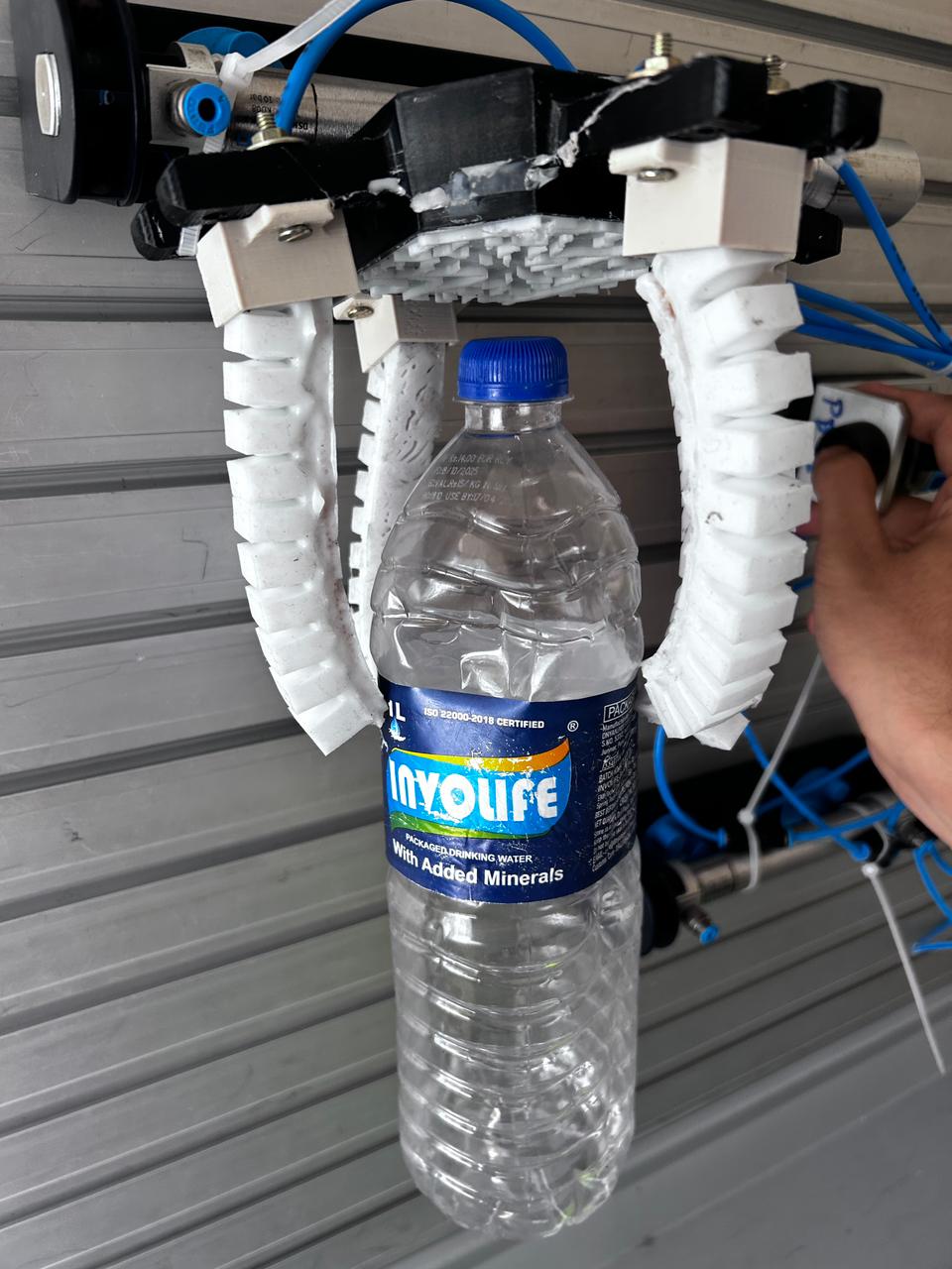 Soft Robotic Gripper for UR5 Robotic Arm - Image 2